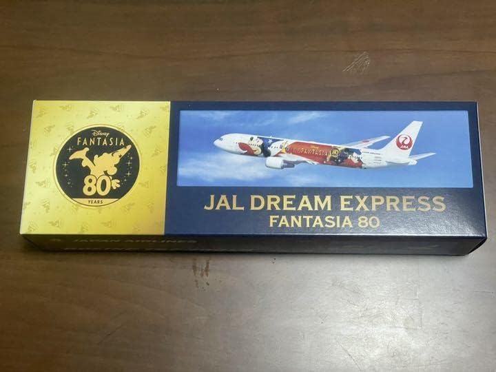 k様専用】JAL ドリームファンタジア特別塗装機モデルプレーン 1:200